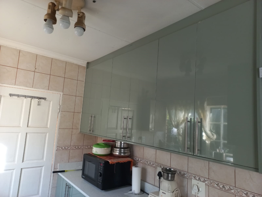 3 Bedroom Property for Sale in Safari Gardens North West